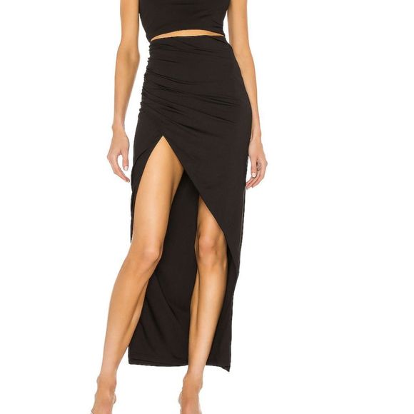 superdown Dresses & Skirts - Superdown Women’s Lydia Maxi Skirt in Black M